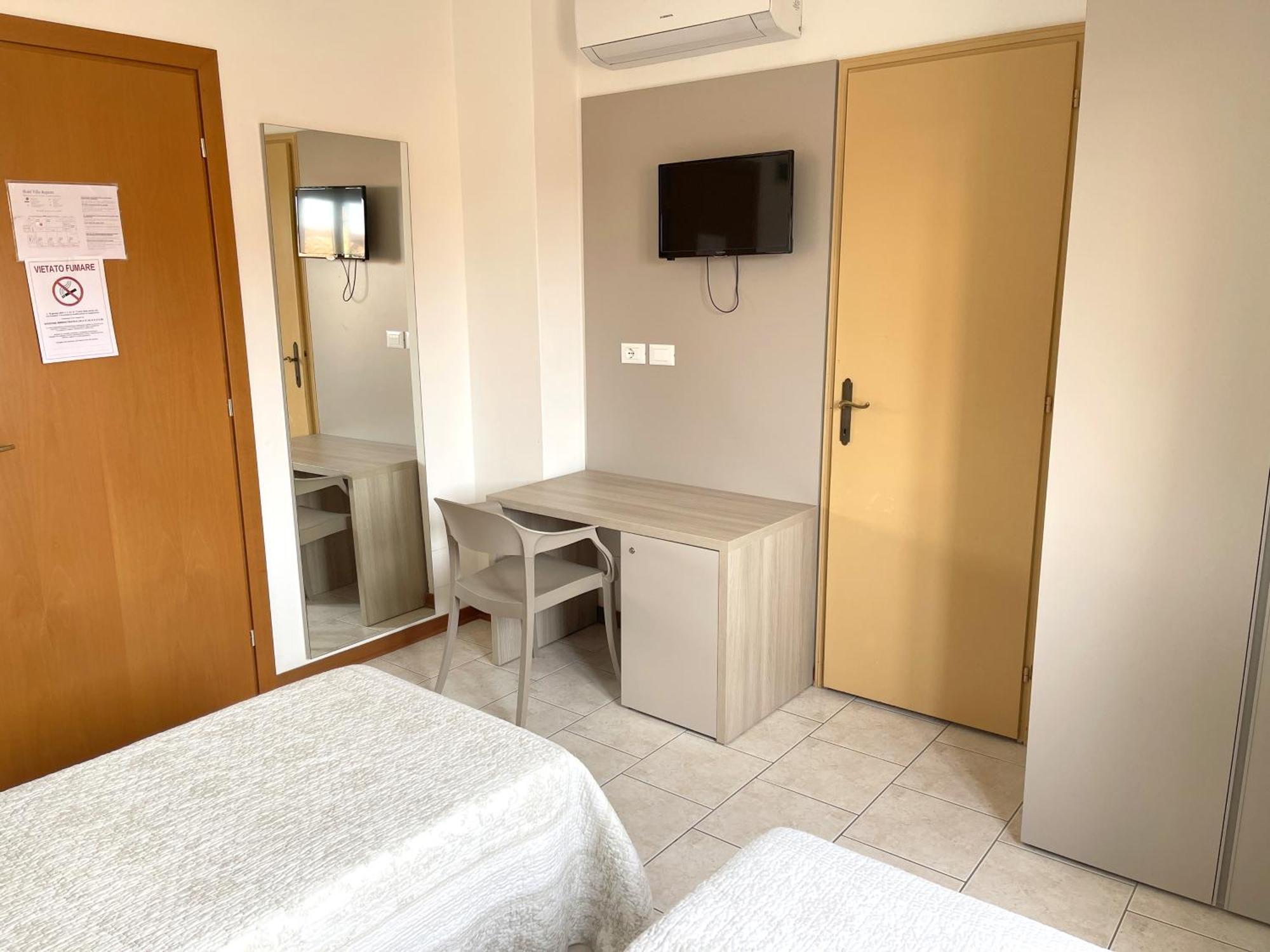 Hotel Villa Augusta Grado Exterior photo